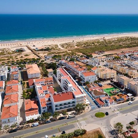Apartamento T2 Na Praia Da Alagoa 阿尔图拉 外观 照片